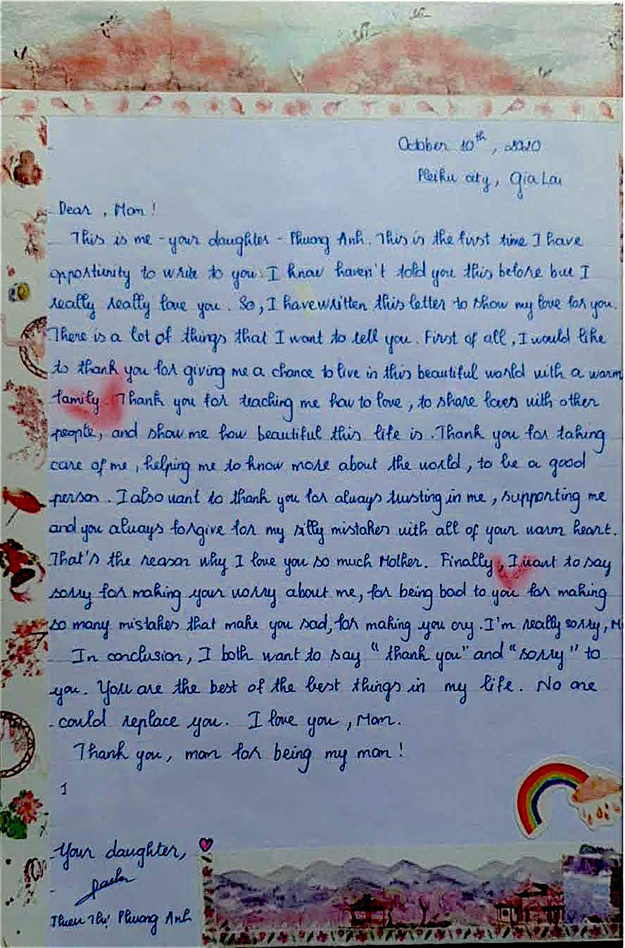 Bức thư của em Thiều Thị Phương Anh (lớp 10D1, Trường THPT Pleiku) đạt giải nhất tại cuộc thi “Viết thư gửi mẹ bằng Tiếng Anh” do trường tổ chức. Ảnh: Mộc Trà