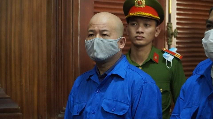 Bị cáo Đinh Ngọc Hệ tại phiên tòa sáng 14.12. Ảnh: Anh Tú