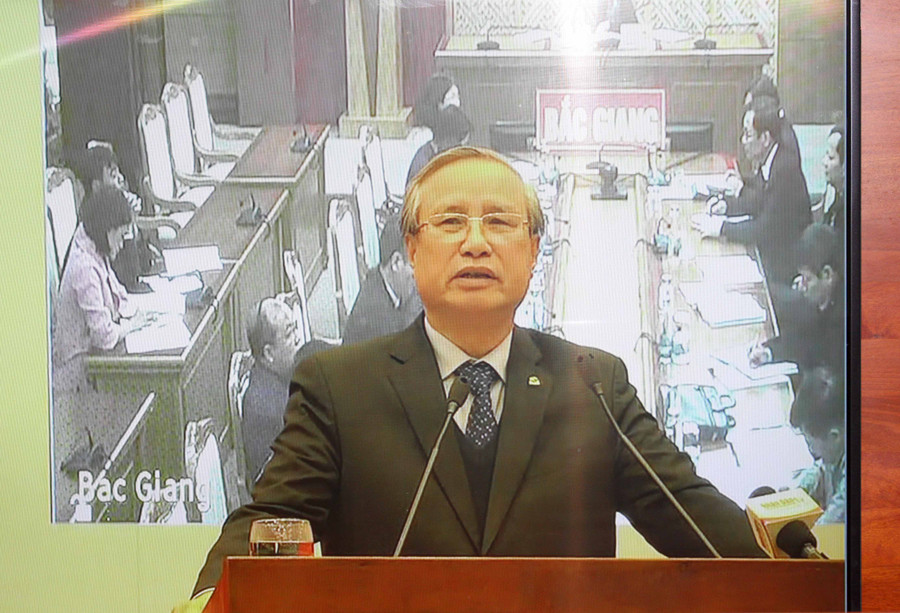 Đồng chí Trần Quốc Vượng-Ủy viên Bộ Chính trị, Thường trực Ban Bí thư Trung ương Đảng phát biểu chỉ đạo tại hội nghị. Ảnh P.L