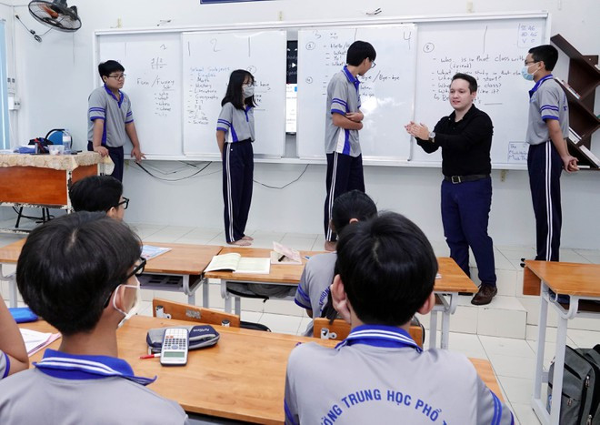  Giáo viên nước ngoài tham gia dạy tiếng Anh tại một trường THPT ở TP.HCM (Ảnh mang tính minh họa) -ẢNH: ĐÀO NGỌC THẠCH