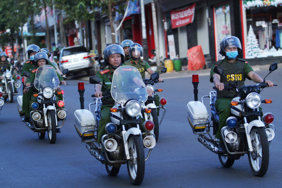 Lực lượng Công an tỉnh đẩy mạnh tấn công trấn áp tội phạm dịp Tết Nguyên đán Tân Sửu 2021. Ảnh: Văn Ngọc