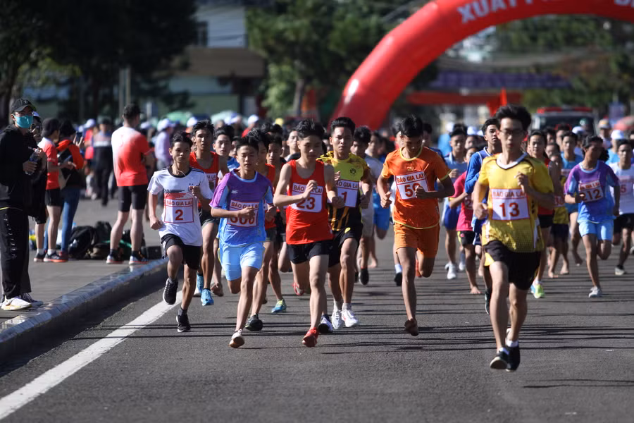 2.Sở Văn hóa-Thể thao và Du lịch phối hợp tổ chức thành công Giải Việt dã Báo Gia Lai lần XV năm 2020