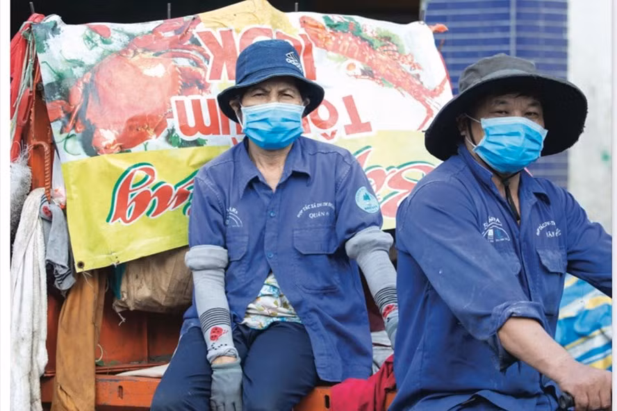 Người lao động phi chính thức gặp rất nhiều khó khăn trước ảnh hưởng của COVID-19. Ảnh: M.net