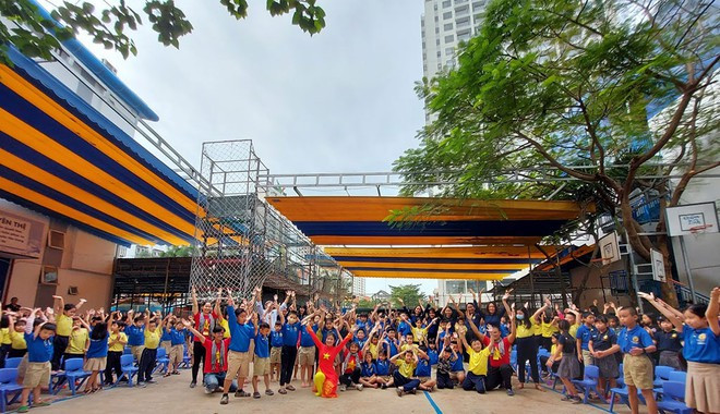 Ngọc Ánh trong buổi tuyên truyền bảo vệ môi trường cho học sinh ẢNH: NGỌC ÁNH