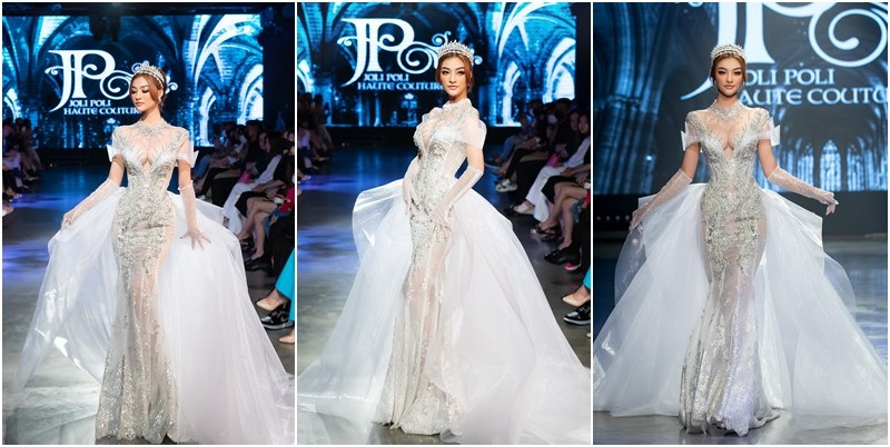 Thiết kế váy cưới đuôi cá ôm sát cơ thể khoe được vóc dáng gợi cảm của người đẹp.