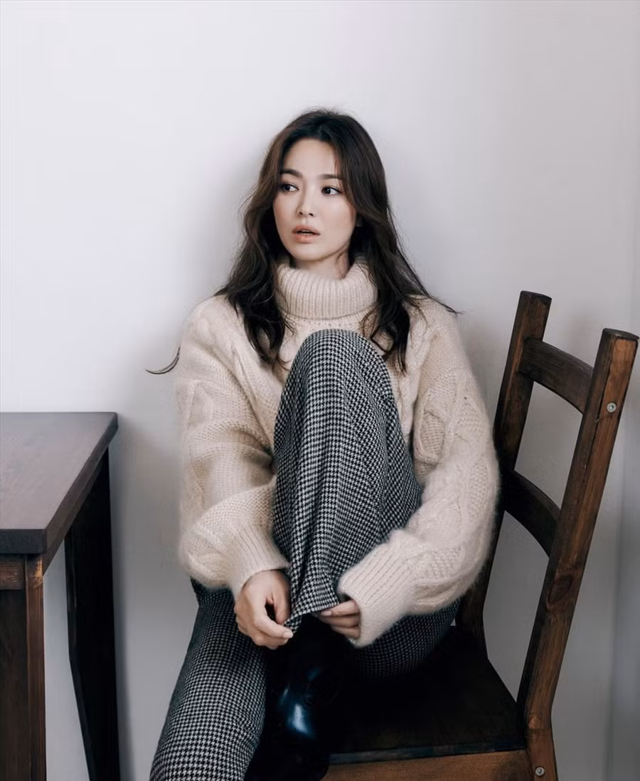 Nhiều khán giả yêu mến nàng “ngọc nữ” tỏ ra tiếc nuối vì dù nổi tiếng, giàu có và xinh đẹp thế nhưng, nữ minh tinh “Trái tim mùa thu” vẫn chưa tìm được người đàn ông phù hợp với cuộc đời mình. Ảnh: Instagram NV.