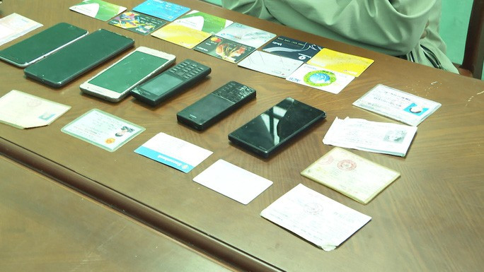 Các tang vật đi kèm Các tang vật đi kèm