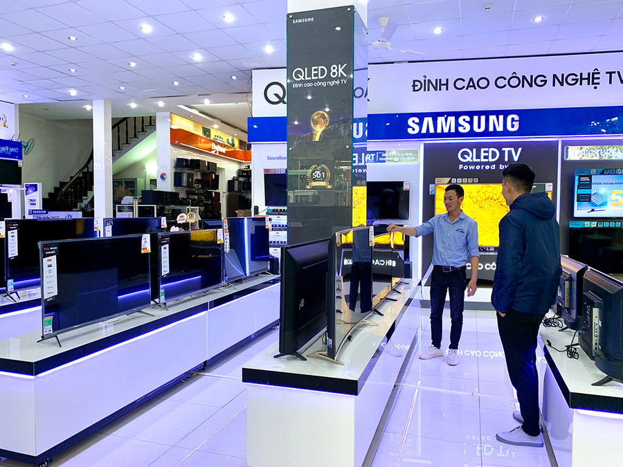 Tới năm 2025, phấn đấu 100% siêu thị, trung tâm mua sắm, cơ sở phân phối hiện đại chấp nhận thanh toán không dùng tiền mặt phục vụ người tiêu dùng. Ảnh: Hà Duy Tới năm 2025, phấn đấu 100% siêu thị, trung tâm mua sắm, cơ sở phân phối hiện đại chấp nhận thanh toán không dùng tiền mặt phục vụ người tiêu dùng. Ảnh: Hà Duy