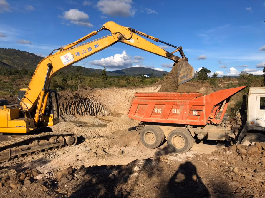 4. Đơn vị thi công khu tái định cư Ia Brêl đang gấp rút đẩy nhanh tiến độ-ảnh H.S