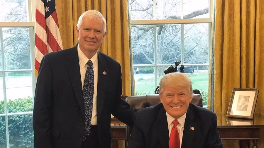  Ông Mo Brooks – người được ông Trump 