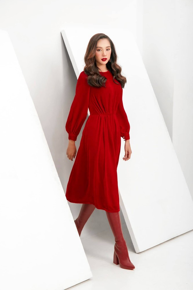 Trước khi đến với Hoa hậu Việt Nam 2020 thì năm 2019, Bích Thùy từng xuất sắc giành giải Người đẹp Áo dài khi tham gia cuộc thi Miss World Việt Nam 2019.