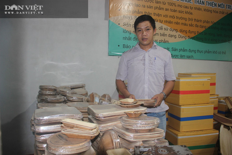 Anh Tịnh cũng tính đến phương án thuê đất trồng cau để có nguồn nguyên mo cau liệu ổn định hơn. Hiện cơ sở chế biến mo cau của anh Tịnh không chỉ giúp người dân địa phương có thêm nguồn thu từ bán phế phẩm mo cau, mà còn tạo việc làm thường xuyên cho nhiều lao động địa phương với thu nhập bình quân từ 4 - 6 triệu đồng/tháng.