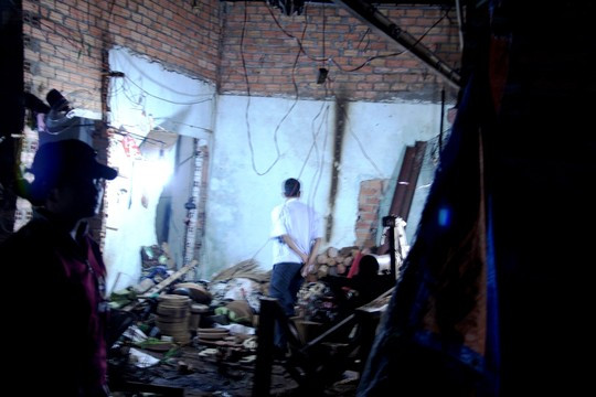 Xưởng tiện gỗ tan hoang sau vụ nổ. Xưởng tiện gỗ tan hoang sau vụ nổ.