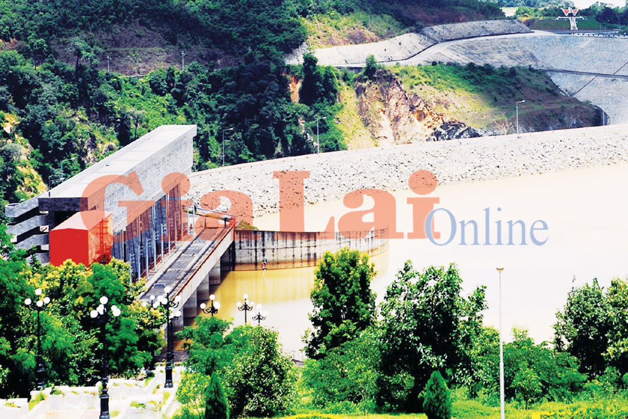 Cửa nhận nước Thủy điện Ia Ly. Ảnh: Đức Thụy Cửa nhận nước Thủy điện Ia Ly. Ảnh: Đức Thụy