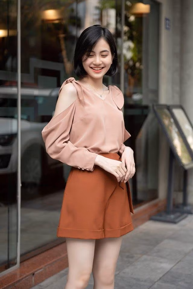 Ở trường, Phương Anh tham gia CLB Dinh dưỡng và CLB Nhiếp ảnh. 