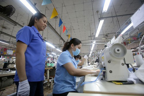 Việc tăng tuổi nghỉ hưu cần phải được tính toán thật kỹ nhằm giảm tác động tới các vấn đề xã hội Ảnh: HOÀNG TRIỀU  Việc tăng tuổi nghỉ hưu cần phải được tính toán thật kỹ nhằm giảm tác động tới các vấn đề xã hội Ảnh: HOÀNG TRIỀU
