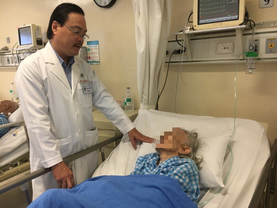  Cụ N. được cứu sống sau khi được cắt hoại tử, nối ruột