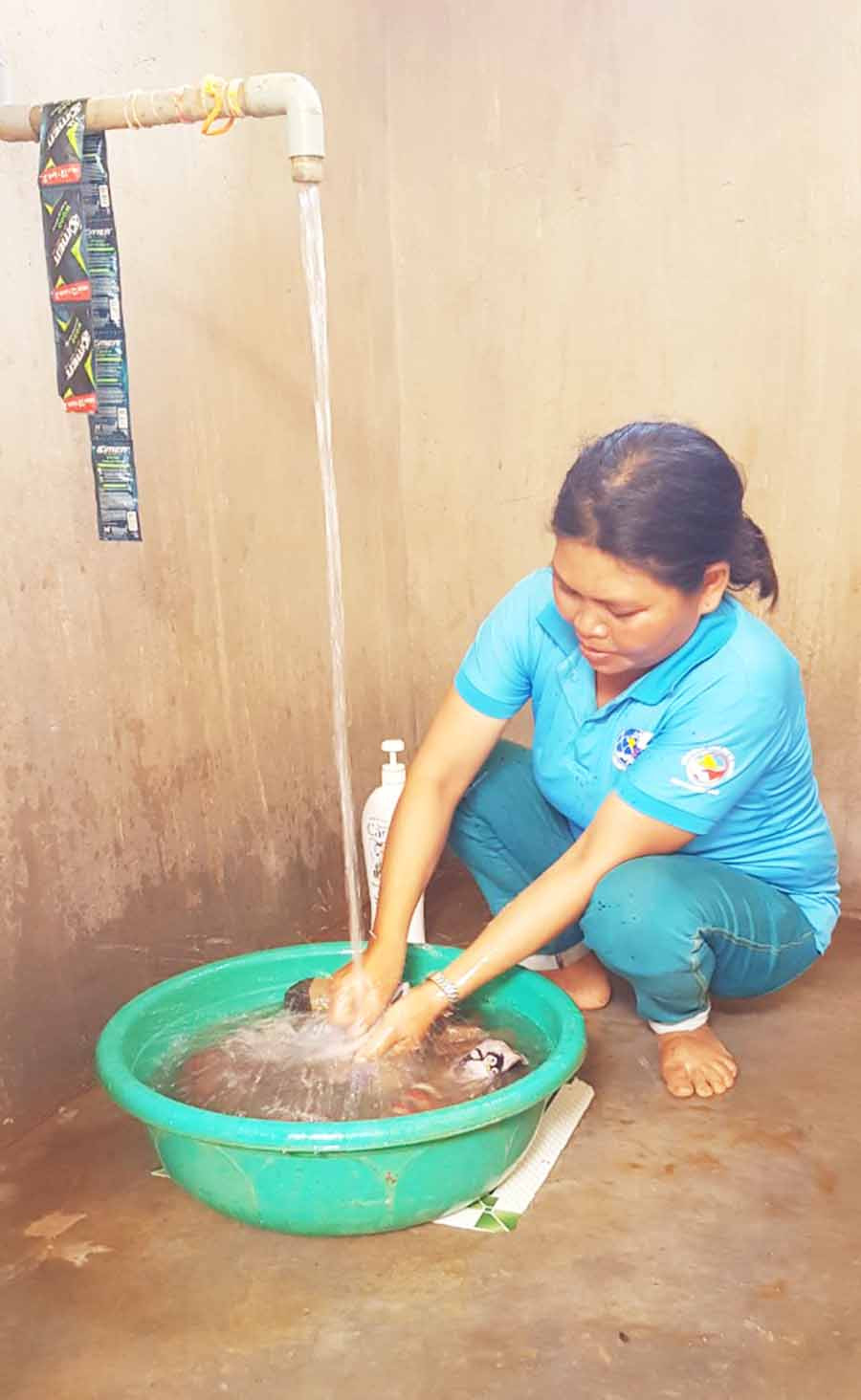 Nhiều nhà vệ sinh được xây ở vùng nông thôn từ chương trình hỗ trợ phụ nữ nghèo của Hội LHPN tỉnh. Ảnh: N.B  Nhiều nhà vệ sinh được xây ở vùng nông thôn từ chương trình hỗ trợ phụ nữ nghèo của Hội LHPN tỉnh. Ảnh: N.B