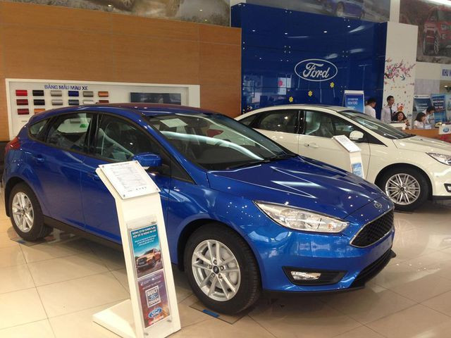  Ford Focus cũng giảm được hơn 26 triệu khi áp dụng cách tính giá trước bạ mới.