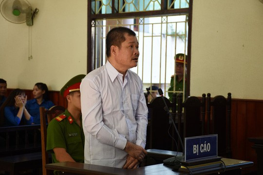 Bị cáo Lê Quốc Bình tại phiên tòa sơ thẩm Bị cáo Lê Quốc Bình tại phiên tòa sơ thẩm