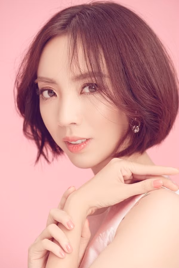 Sau thành công của phim 'Chị Mười Ba - phần kết Thập Tam Muội', Thu Trang chuẩn bị cho dự án điện ảnh mới và ghi hình chương trình 'Trận chiến sinh tử'.