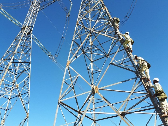  Giá điện thời gian qua rất nóng.