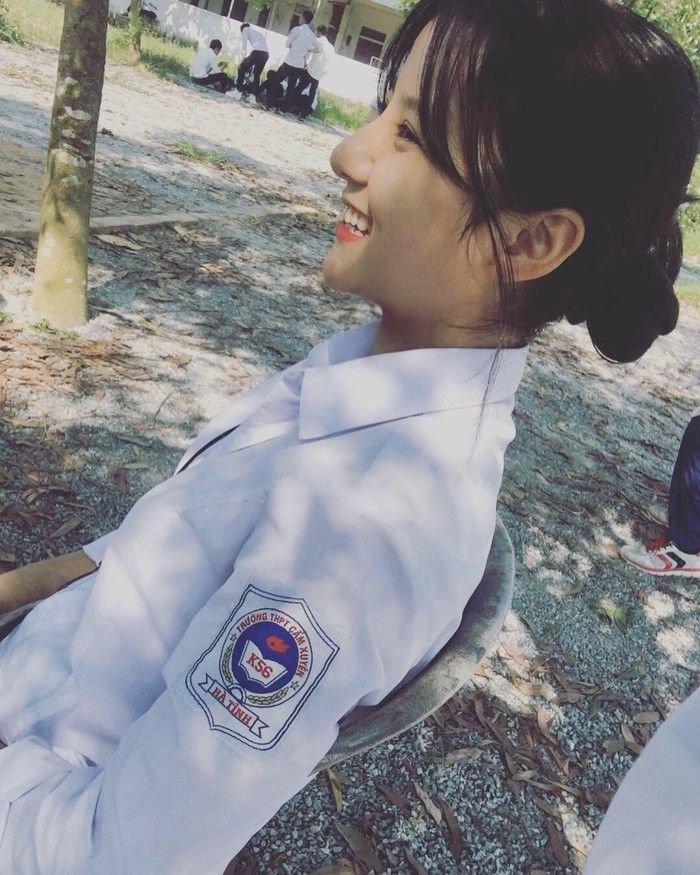 Nụ cười của cô nàng khiến bao người xao xuyến.