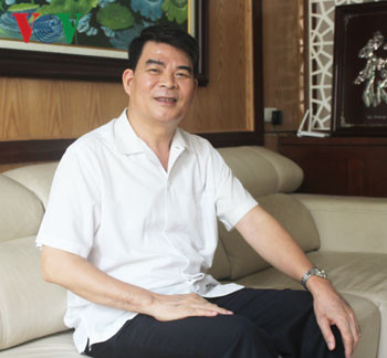  Nguyên Thứ trưởng Bộ Nội vụ Nguyễn Tiến Dĩnh.