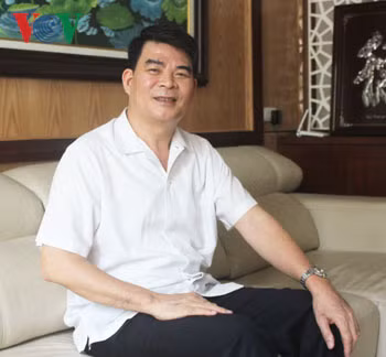  Nguyên Thứ trưởng Bộ Nội vụ Nguyễn Tiến Dĩnh.