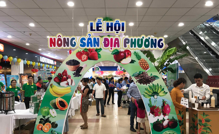 Lễ hội Nông sản địa phương. Ảnh: Hà Duy