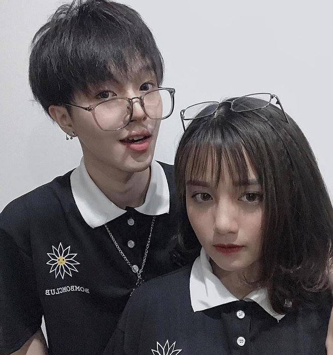 Trên trang cá nhân, 10X chỉ bấm theo dõi một người duy nhất. Được biết, đây là người yêu cũ của cô nàng. Hà chia sẻ dù đã chia tay nhưng cả hai vẫn giữ liên lạc và làm bạn với nhau.