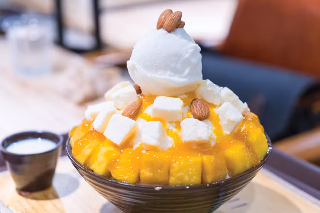 Món tráng miệng Bingsu đầy màu sắc