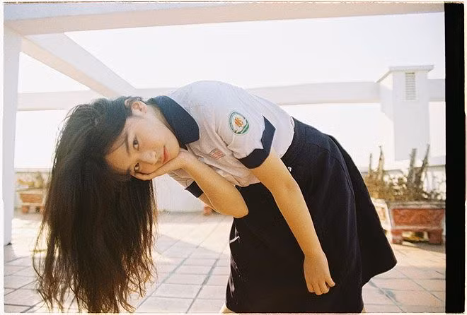  Nguyễn Ngọc Quỳnh (sinh năm 2001) là gương mặt 10X nổi bật trong giới trẻ Sài Gòn. Trên trang cá nhân, cô thường xuyên chia sẻ những hình ảnh cực chất và không quên khoe 