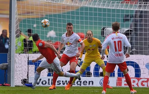 Leipzig đã không thể có được chiếc cúp cho mình trong dịp kỷ niệm 10 năm thành lập CLB. Ảnh: Eurosport