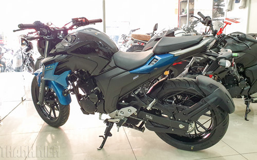 Các số đo dài, rộng, cao của xe ở mức 2.015 x 770 x 1.075 (mm) Các số đo dài, rộng, cao của xe ở mức 2.015 x 770 x 1.075 (mm)