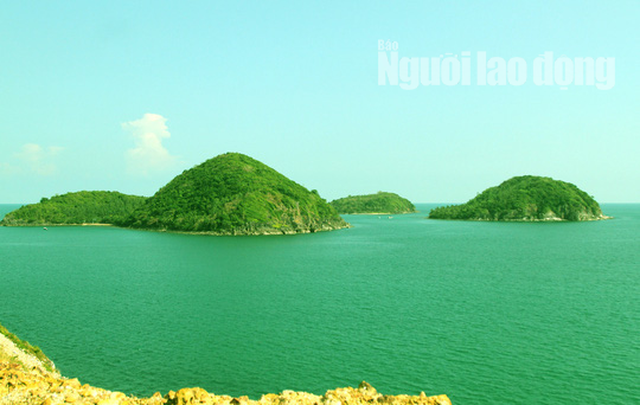 Quần đảo Nam Du có 21 đảo lớn nhỏ, có 11 đảo có người, nơi đây ví như vịnh Hạ Long phương Nam