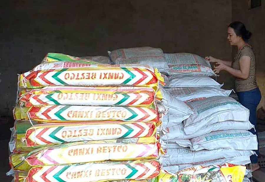  Một cơ sở kinh doanh vật tư nông nghiệp trên địa bàn huyện Chư Prông. Ảnh: H.T