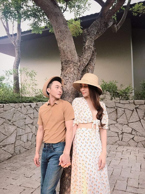 Cặp đôi trước đó cũng đã hé lộ ảnh cưới. Cặp đôi trước đó cũng đã hé lộ ảnh cưới.