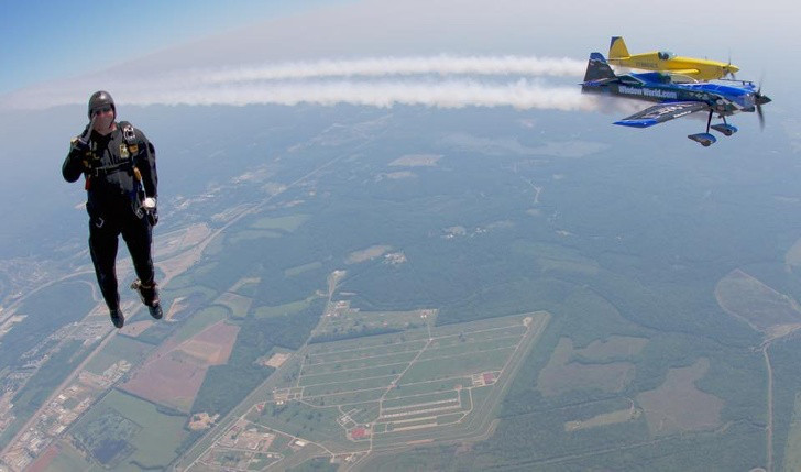 Một khoảnh khắc trùng hợp tình cờ khiến người ta suýt giật mình về khả năng siêu nhiên của người đàn ông này.