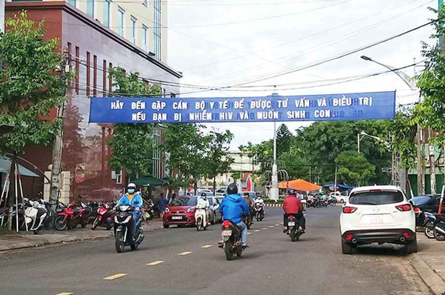 Tháng cao điểm dự phòng lây truyền HIV từ mẹ sang con sẽ tăng cường, đẩy mạnh các hoạt động truyền thông. Ảnh: N.N