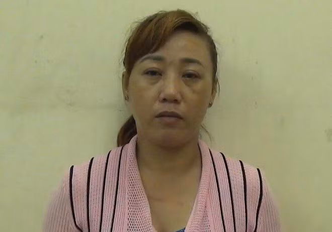  Bà Trịnh Thị Huy tại cơ quan điều tra. Ảnh: Nguyễn Hoàng.