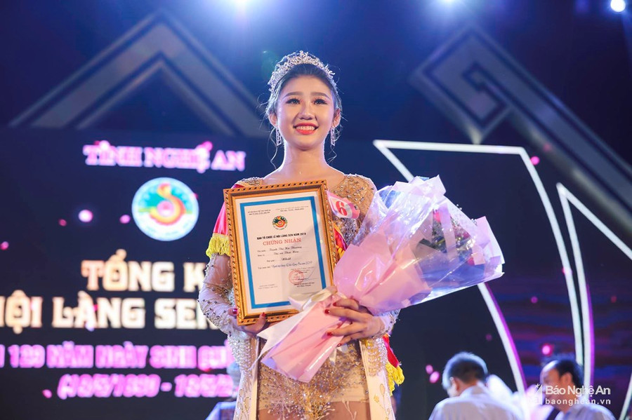 Trịnh Thị Hà Thương (SN 2001), đang là học sinh phổ thông. Thương có chiều cao 1m68, nặng 47 kg, số đo các vòng lần lượt 82 - 59 - 85. Sở thích của Thương là đọc sách và đi du lịch, ước mơ trở thành nữ doanh nhân thành đạt. 