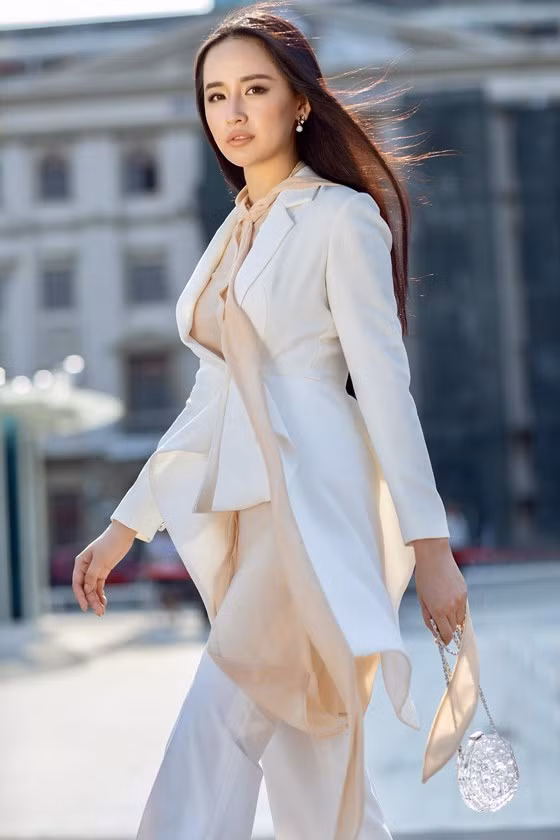 Mai Phương Thúy ngày càng mặn mà