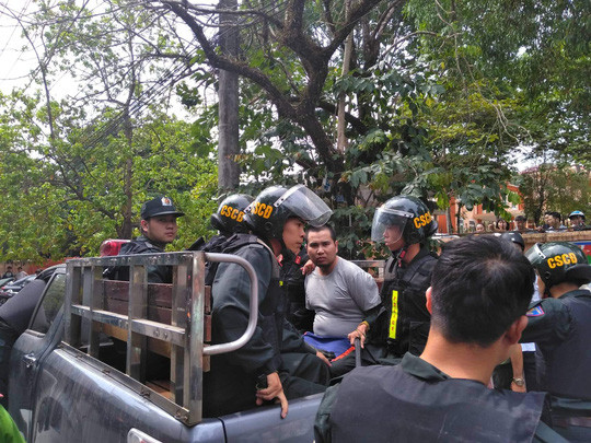  Công an khống chế đối tượng Duyền