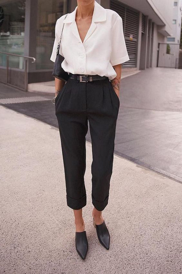 Sơ mi cổ vest, sơ mi cổ pijama cũng là kiểu trang phục dễ dàng tạo nên sựa hòa hợp với các mẫu quần thụng, quần xếp ly phong cách vintage