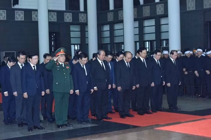  Đoàn Chính phủ do Thủ tướng Nguyễn Xuân Phúc làm Trưởng đoàn vào viếng Đại tướng Lê Đức Anh - Ảnh VGP.