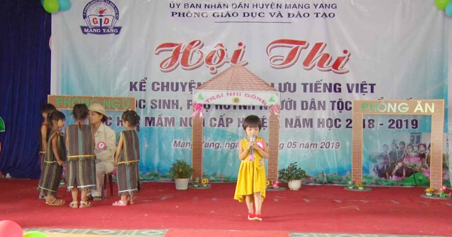 Các đội tham gia hội thi. Ảnh: Hà Phương