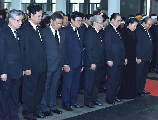 Lãnh đạo và nguyên lãnh đạo Đảng, Nhà nước tại lễ truy điệu. Ảnh: Giang Huy Lãnh đạo và nguyên lãnh đạo Đảng, Nhà nước tại lễ truy điệu. Ảnh: Giang Huy