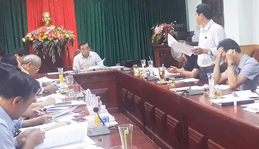 Quang cảnh buổi làm việc.