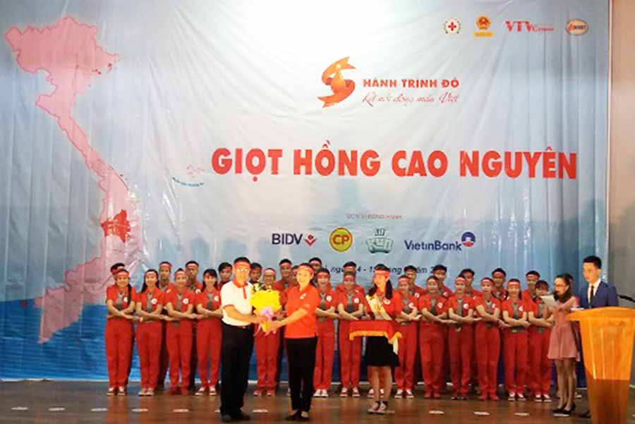 Hành trình đỏ tại Gia Lai năm 2017. Ảnh: Hồng Ngọc